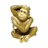 японская нэцке Обезьянка с зеркалом, слоновая кость