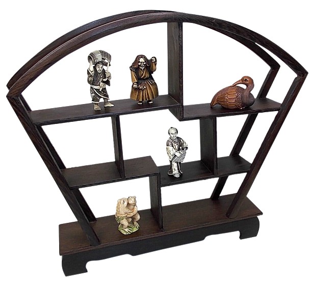 полка для коллецкии японских нэцкэ