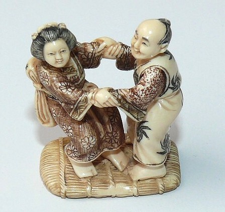 японская нэцкэ из слоновой кости