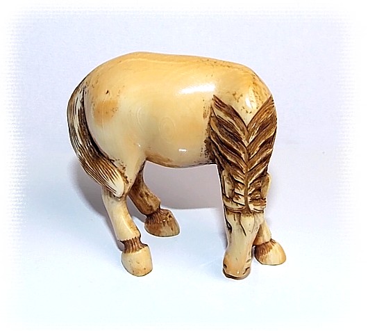 японская антикварная нэцкэ из слоновой кости