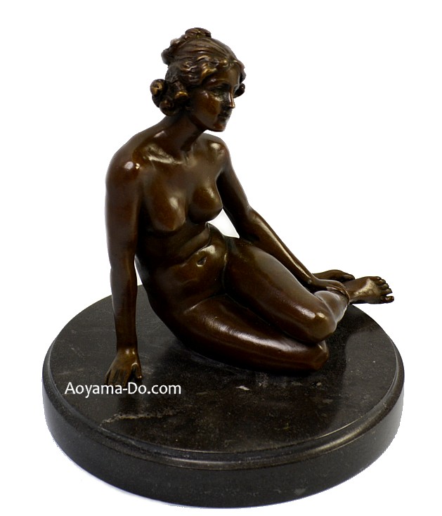 Сидящая Обнаженная, антикварная бронзовая статуэтка