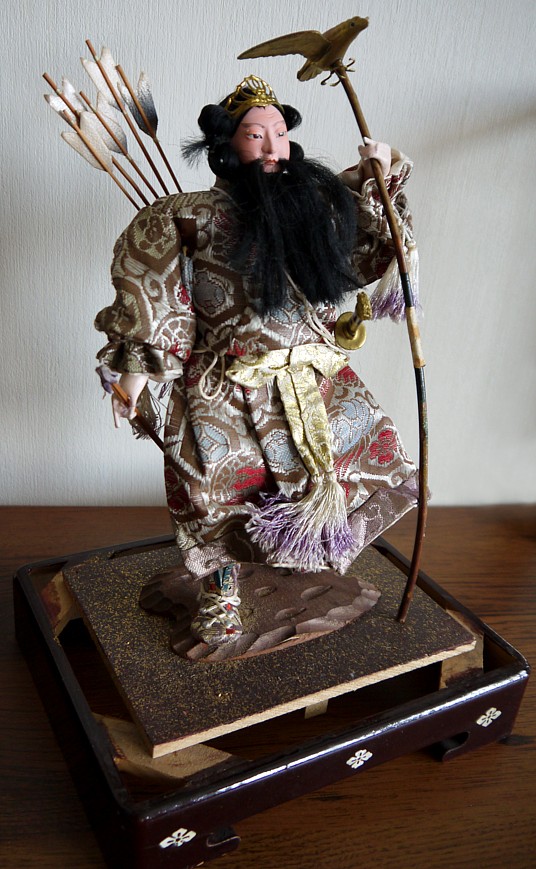 Дзимму Тэнно, первый император Японии, антикварная японская кукла