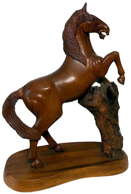 кабинетная скульптура из дерева в виде молодого коня, Япония, 1920-е гг.