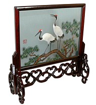 интерьерный экран с вышивкой