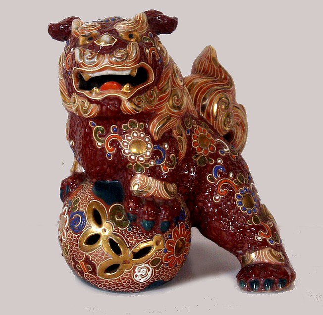 яппнская антикварная фарфоровая статуэтка - оберег КОМАИНУ