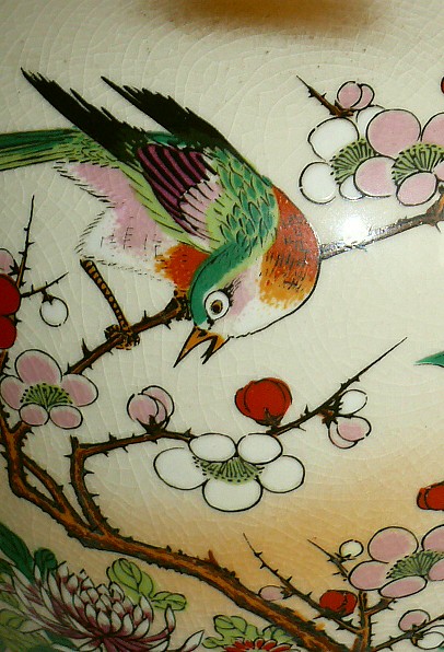 японская фарфоровая ваза: деталь росписи