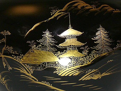 деталь рисунка на фарфоровой японской вазе