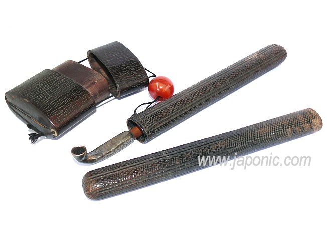Japanese tobacco pipe, pipe-case and tobacco pouch