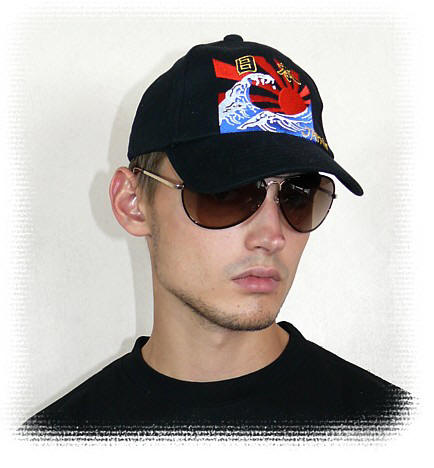 мужская японская бейсболка с иероглифами и вышивкой
