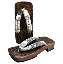 japanese traditional wooden shoes Geta.  The Japonic Online Shop