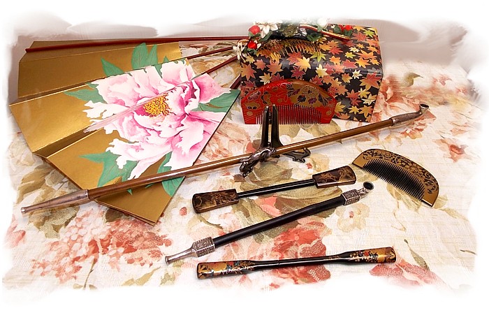 японские курительные трубки и украшения прически